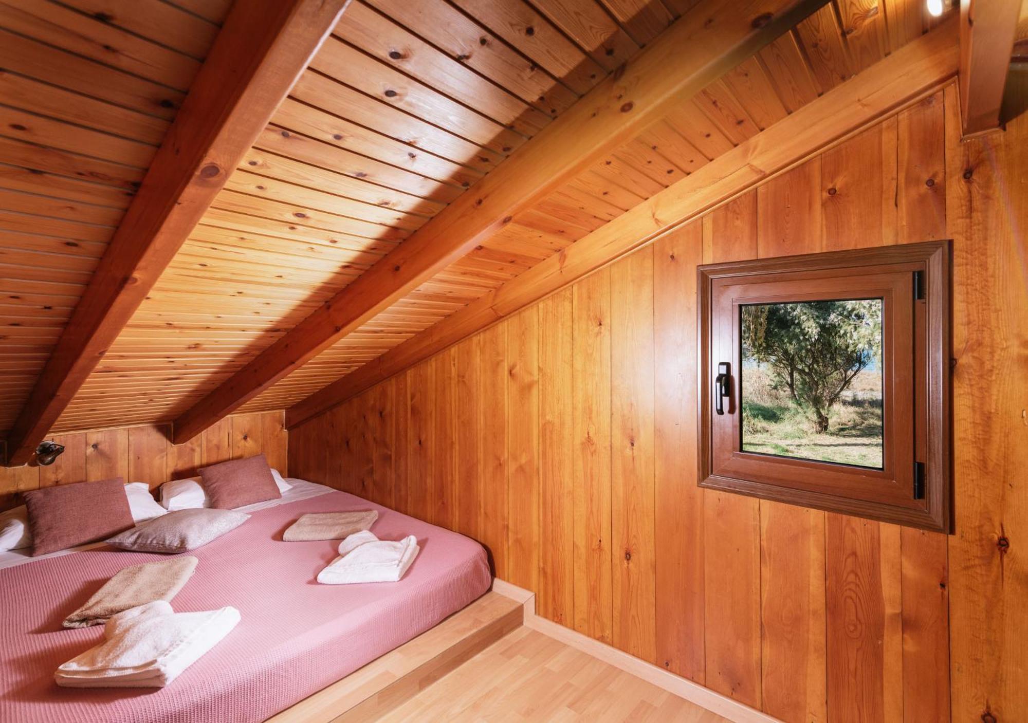 Wooden Beach House Gerani  Exterior photo