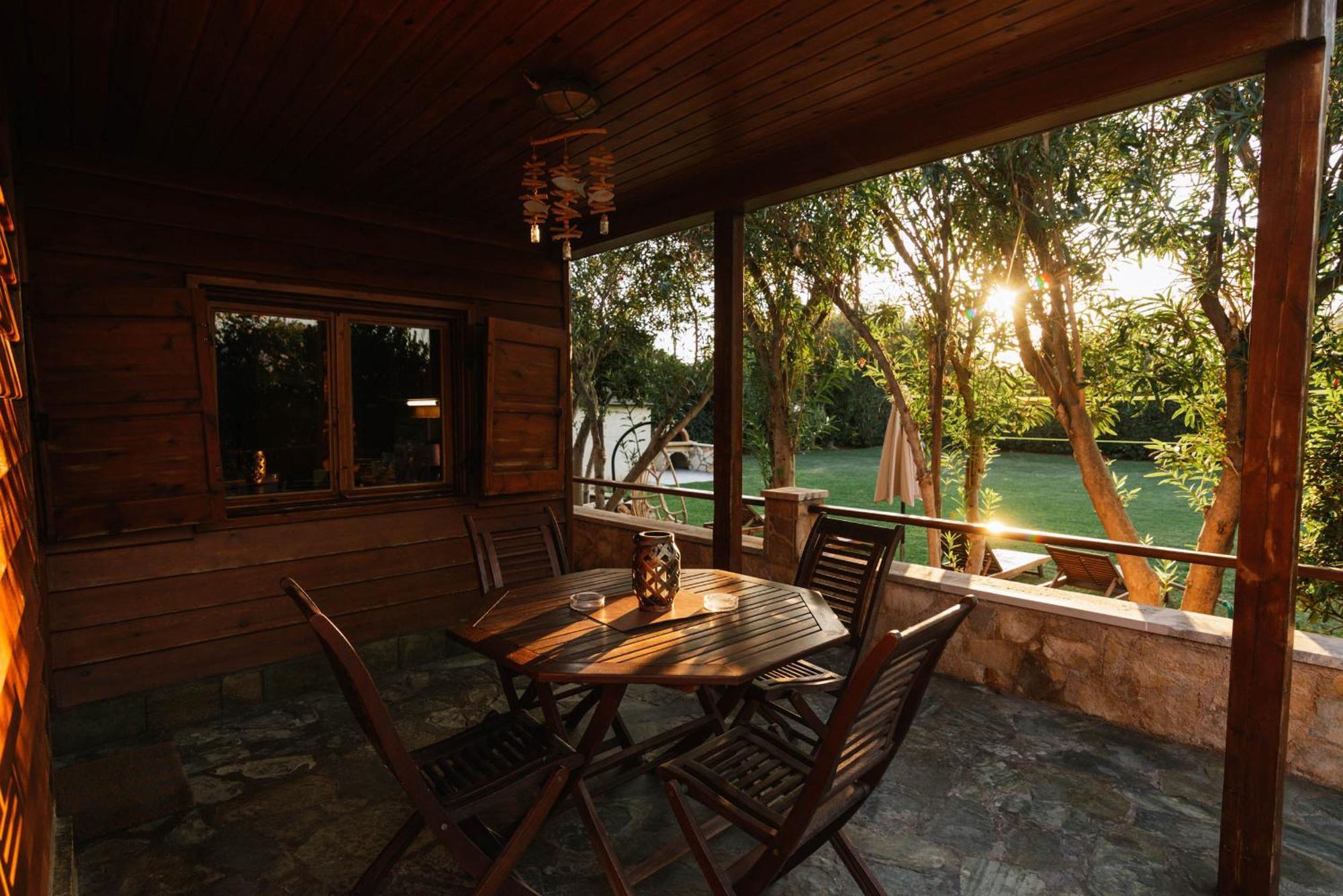 Wooden Beach House Gerani  Exterior photo