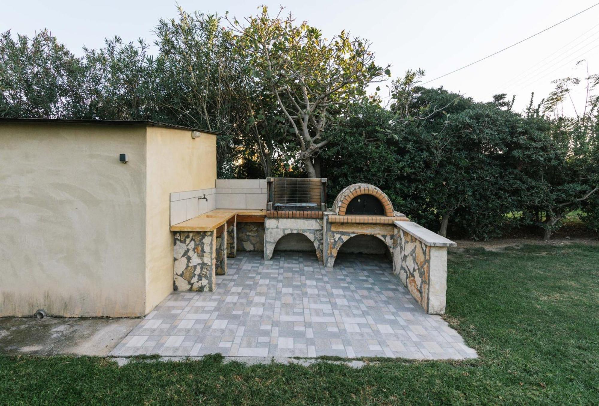 Wooden Beach House Gerani  Exterior photo