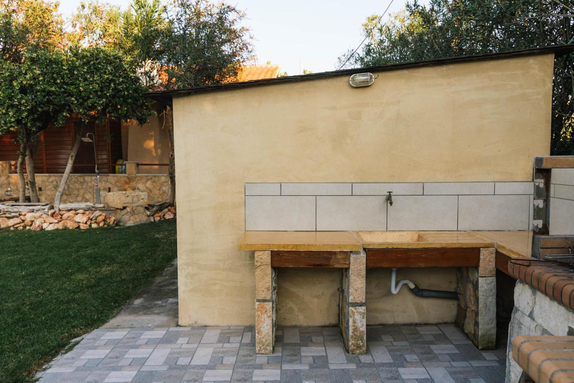 Wooden Beach House Gerani  Exterior photo