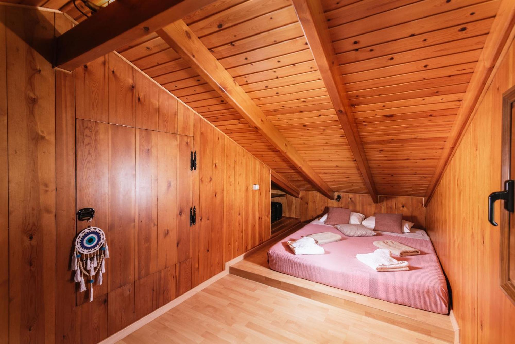 Wooden Beach House Gerani  Exterior photo