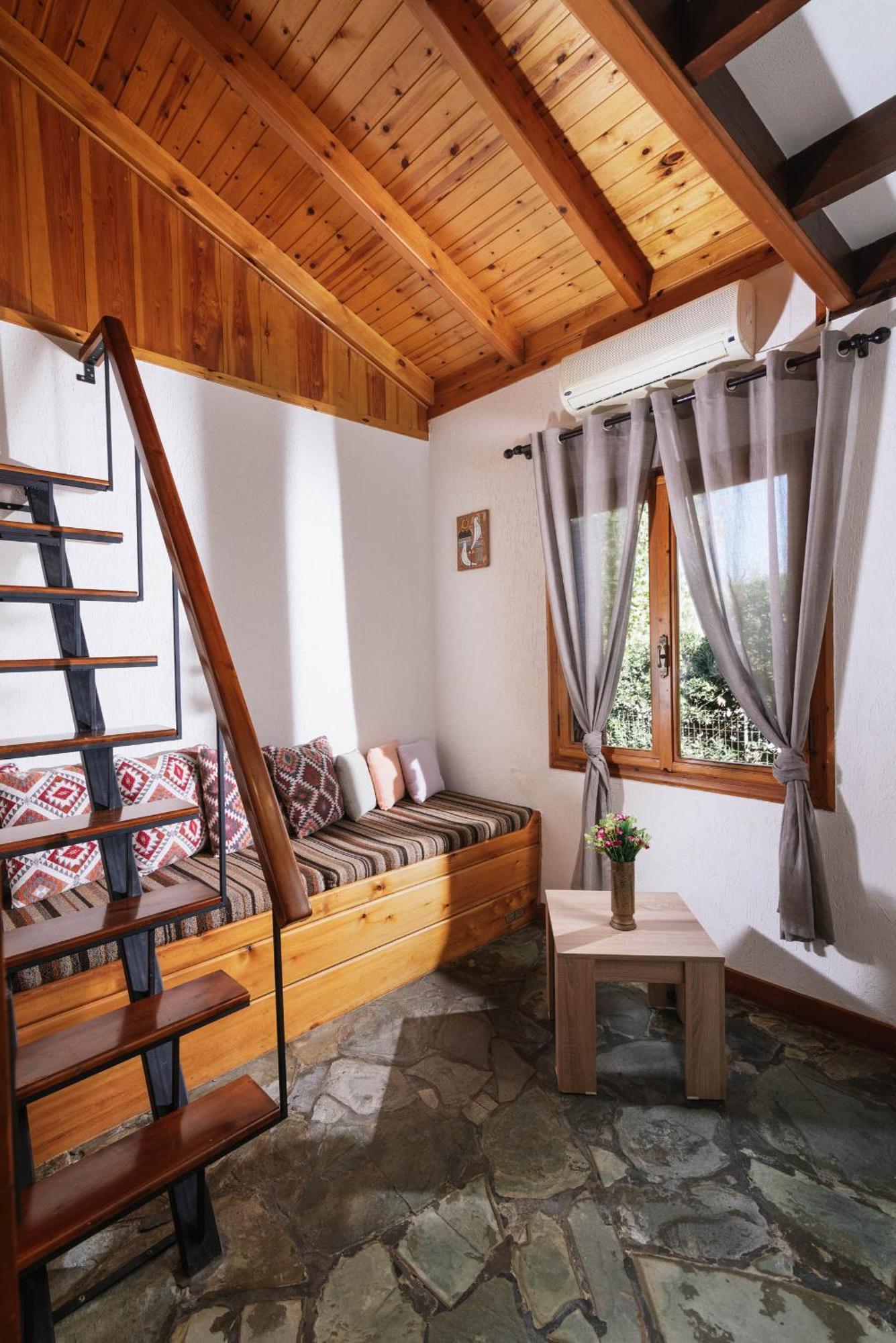 Wooden Beach House Gerani  Exterior photo