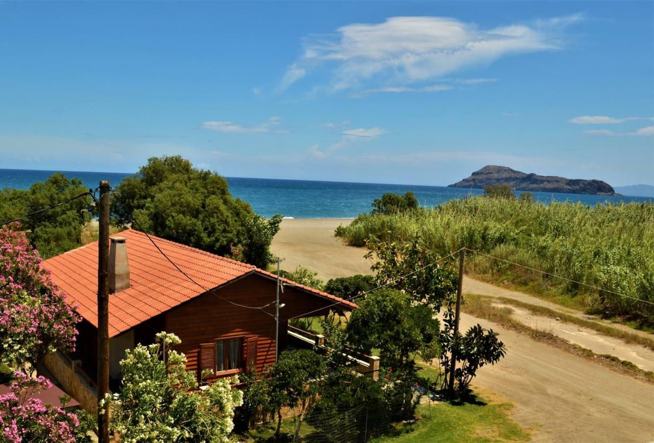Wooden Beach House Gerani  Exterior photo